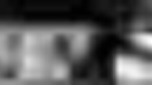 05776,A woman in serious agony