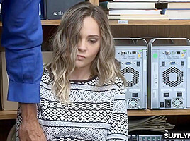 18 Years - Suspect Aften Let Officer In Her Tight Snatch
