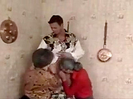 2 grannies 1 pissy cock