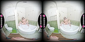 Alexa Mills gets her lover hard and lets him blow his cum in her mouth - SuckMeVR