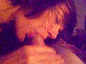 Amateur Brit milf Tricia blow job