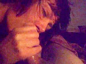Amateur Brit milf Tricia blow job