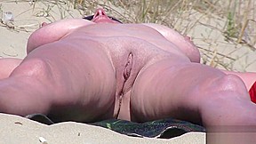 Amateur NUDIST Fat MILF Close-Up Video