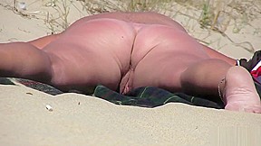 Amateur NUDIST Fat MILF Close-Up Video