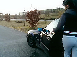 Amateur outdoor piss 1