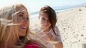 Ariana Grand And Mandy Armani In College