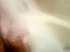 Bathtub adventures : Cute small dick teasing in the bathtub (1/3)