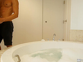 Bed & Bath Rub - MassageBait