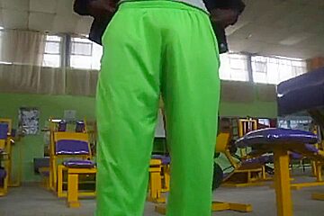 Big Black Step daddy At The Gym Shows Cock And Enjoys