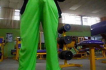 Big Black Step daddy At The Gym Shows Cock And Enjoys