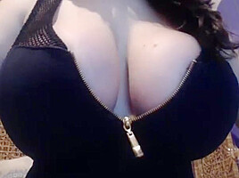 Big Tits Mary 2 2017-10-03 2