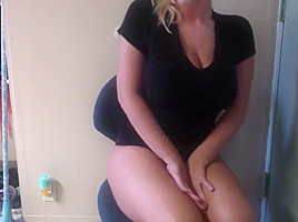 Big titted JOI (no audio)