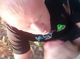 Blowjob in the park