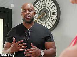 Busty Ashlyn Peaks Gets Handled And Fulfilled - NewSensations