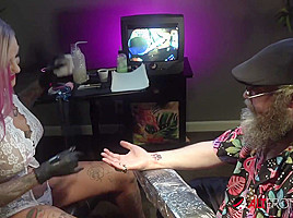 Busty babe Evilyn Ink tattoos Ivan then masturbates