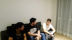 CON MIS AMiGOS NOS COJIMOS A MI VECINA PERLA LOPEZ PARTE 1