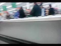 Candid Public - Big MILF Ass in Tight Jeans at Cooler