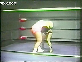 Casey Carr vs Sharon Lee