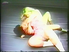 Casey Carr vs Sharon Lee