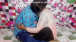 Chacheri Badi Bhabhi Ko Ghar Bulakar Ki Jabardast Chudai