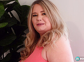 Cj Woods: Southern Milf Enjoys Her Tits & Pussy