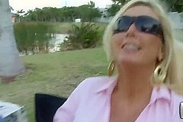 Cristina - Soccermilf Pick Up For Sex