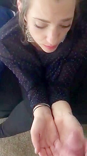 Cumming in her hand for her
