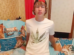 Cute teen 18+ On Cam 480p