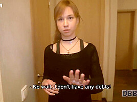 Cutie Has To Satisfy Collector If She Doesnt Want
