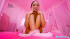 Dakota Tries A Cock - Inserted