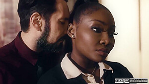 Ebony Agent Gets Asslicked And Fucked Hard To Sell A House