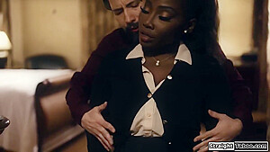 Ebony Agent Gets Asslicked And Fucked Hard To Sell A House