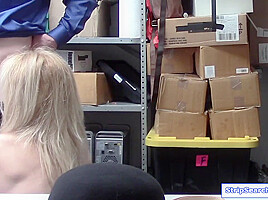 Erica Lauren, Samantha Hayes And Big T - Officer Strips Then Fucks teen 18+ And Milf