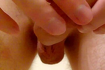 FORESKIN STRETCHING UNCUT COCK CLOSE UP