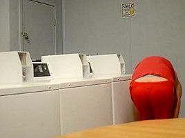 Fag at the laundromat