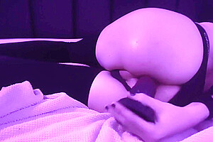 Femboy Top Fucks Himself For The First Time On Cam