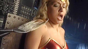 Fetching lady in a kinky sex video