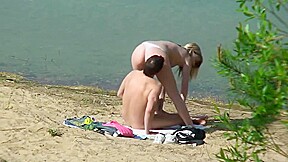 Fuck at the beach with blondie