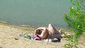 Fuck at the beach with blondie