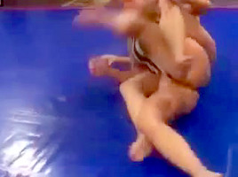 Girls fight