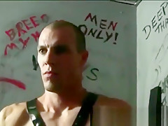 Gloryhole skeet Drinker