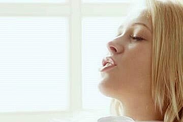 Grace footjob