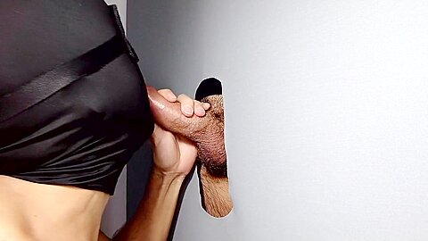 Grindr Boy With Thick And Very Hot Cum Comes To Gloryhole