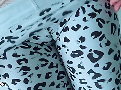 Gym Babe Makes Me Cum In Her Panty And Yoga Pants And Rubs It Against Her Soft Pussy 10 Min