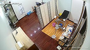 Hackers use the camera to remote monitoring of a lover's home life 615