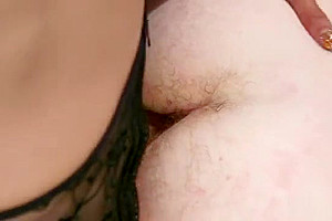 Hairy ass delivery guy anal fucked by tranny