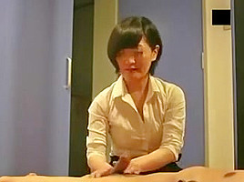 Handjob massage 1 - censored