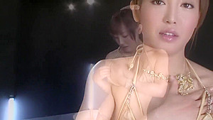 Horny Asian slut fingers herself to orgasm