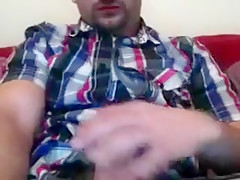 Horny italiano jacking his cock