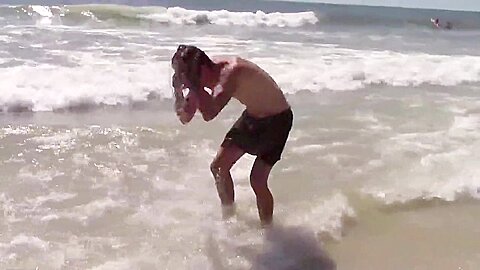 Hot Aussie Boy Billy Gets Serviced At The Glory Hole